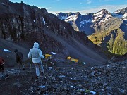 83 Dalla vedretta scendiamo al rifugio